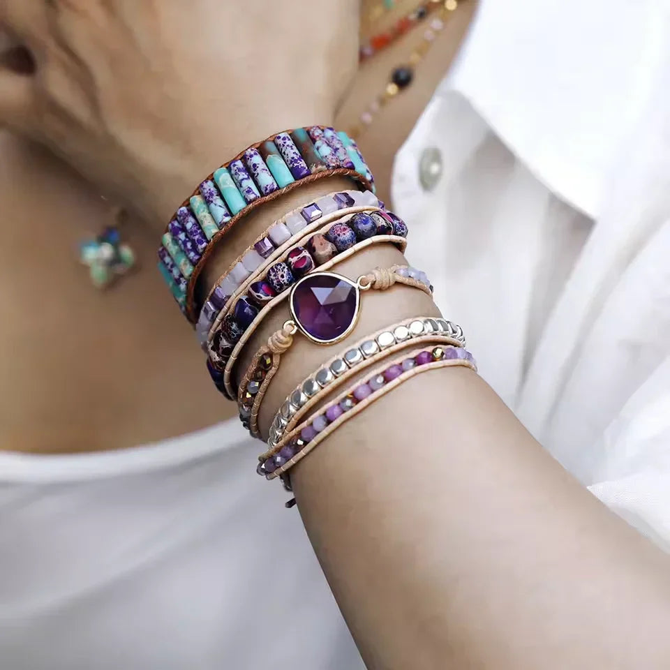 Hoe doe je jouw wikkelarmband om?