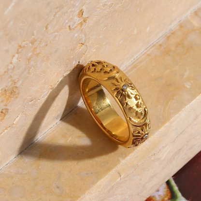 Luna ring